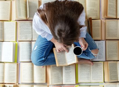 Como falar sobre “home” em inglês? Aprenda os verbos mais usados!