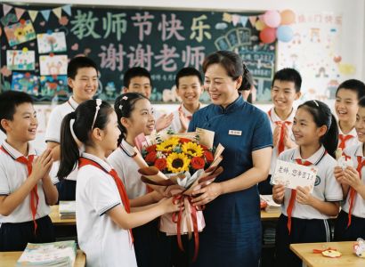 Dia do Professor na China: A Importância do “Lǎoshī” e Frases de Gratidão 🇨🇳🍎