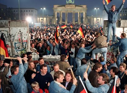 🇩🇪 3 de Outubro: A Queda do Muro e a Reunificação Alemã